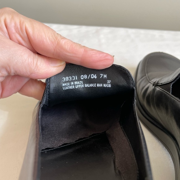 Like New Clarks Wedge Slip On Loafers - Picture 7 of 7